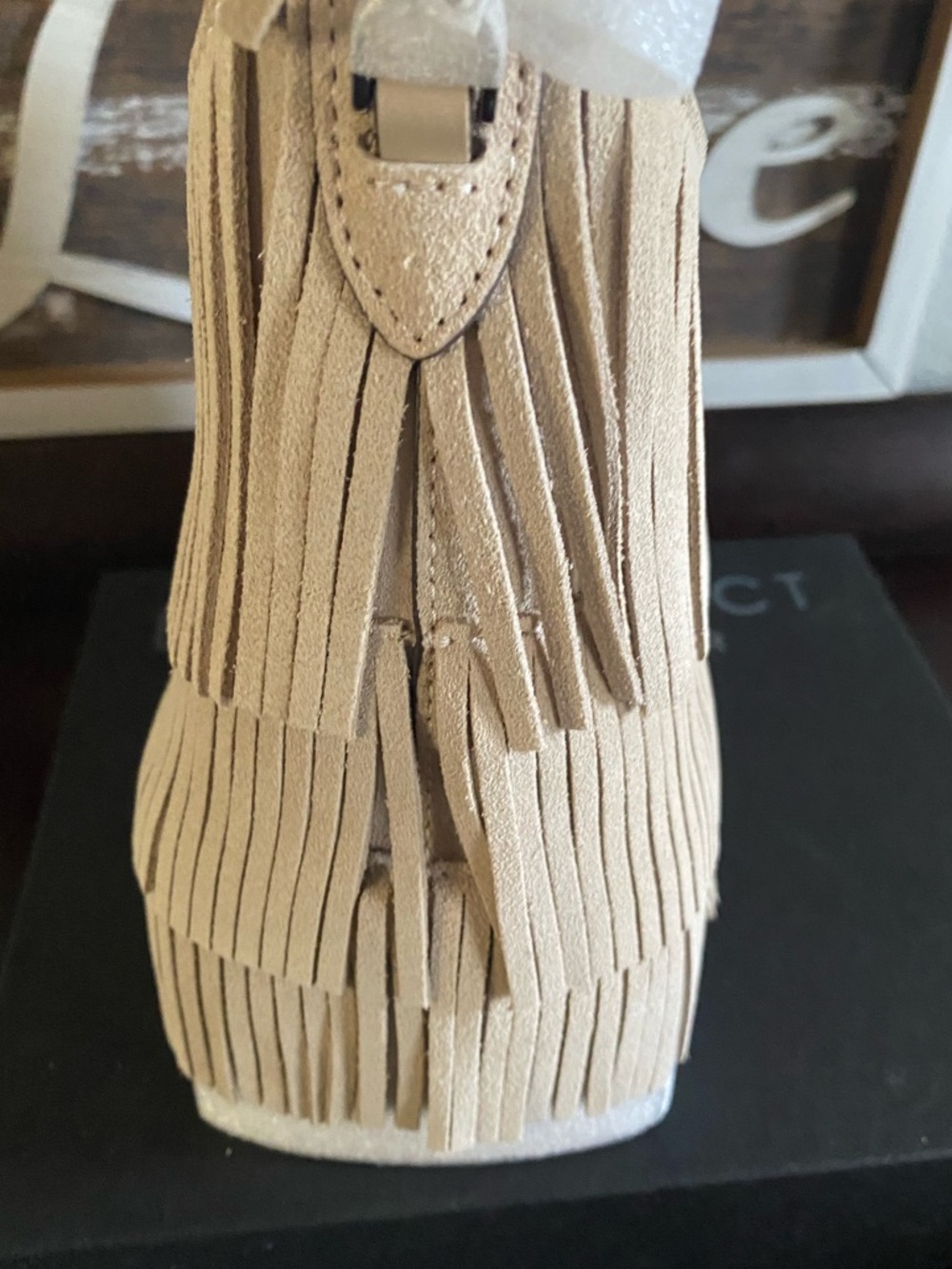 Kate Spade Suede Fringe Mini Crossbody Light Sand NWT Boho Western Bag KN586 - Picture 5 of 9